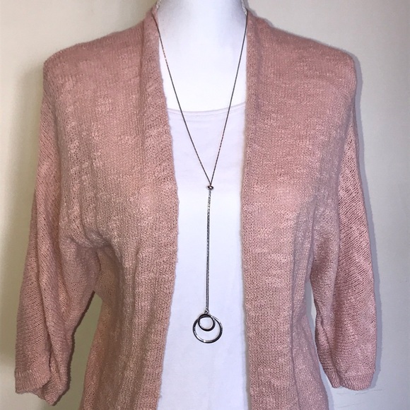 🚫SOLD🚫Pink Knit Sweater - Picture 2 of 4